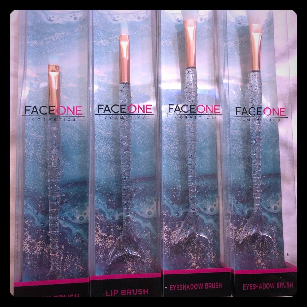 Mermaid make up brushes